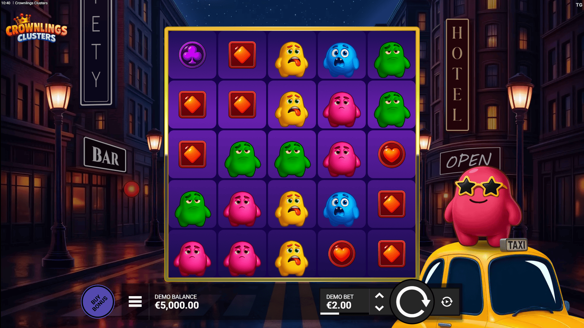 Crownlings Clusters slot gameplay reels